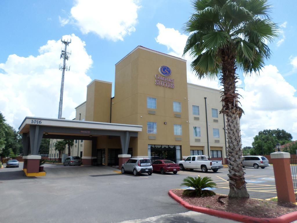 Comfort Suites Lake Charles Buitenkant foto