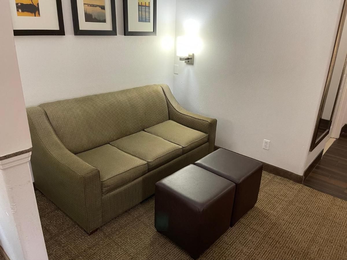 Comfort Suites Lake Charles Buitenkant foto