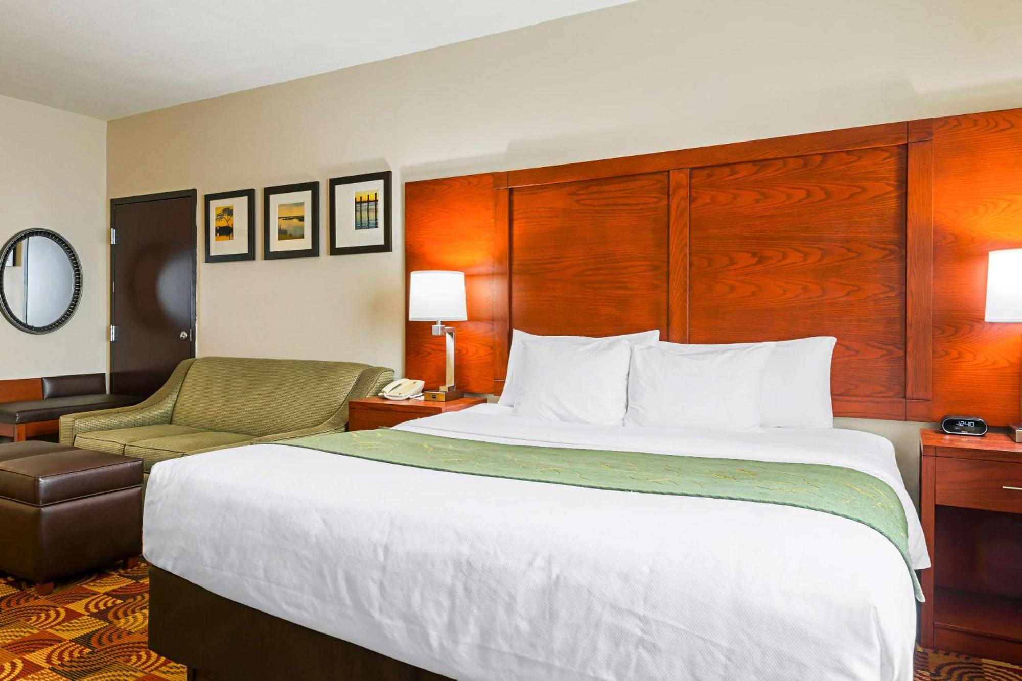 Comfort Suites Lake Charles Buitenkant foto
