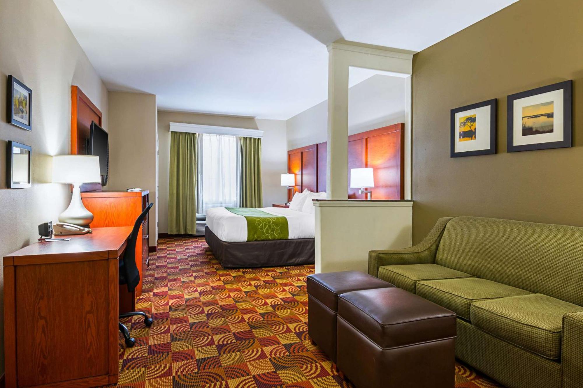 Comfort Suites Lake Charles Buitenkant foto
